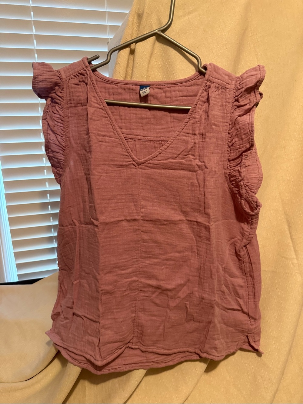 Old Navy Mauve Sleeveless V-Neck Ruffle Top